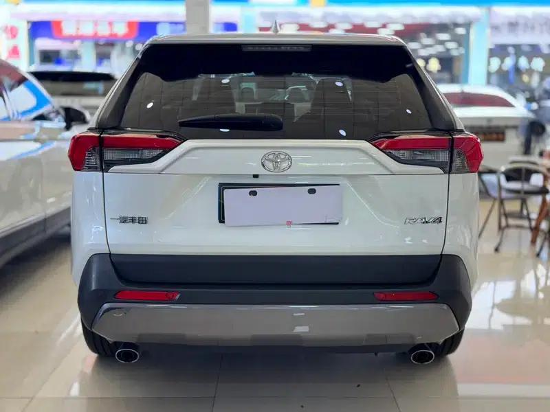 2022 Toyota RAV4 2.0L CVT 2WD Fashion Edition — миниатюра 5