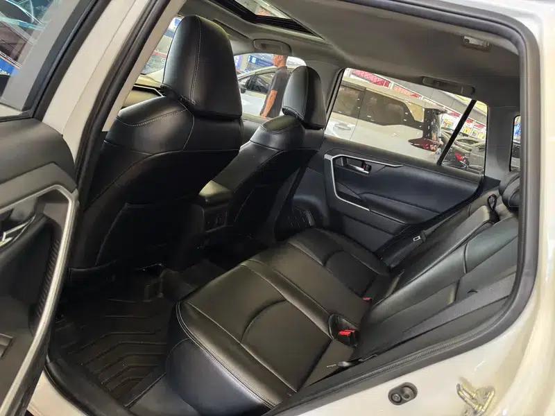 2022 Toyota RAV4 2.0L CVT 2WD Fashion Edition — миниатюра 10