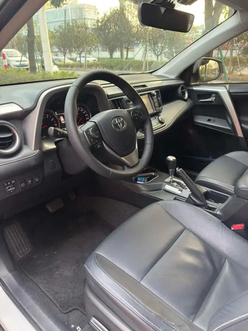 2016 RAV4 2.0L CVT 2WD Smart Edition — миниатюра 8