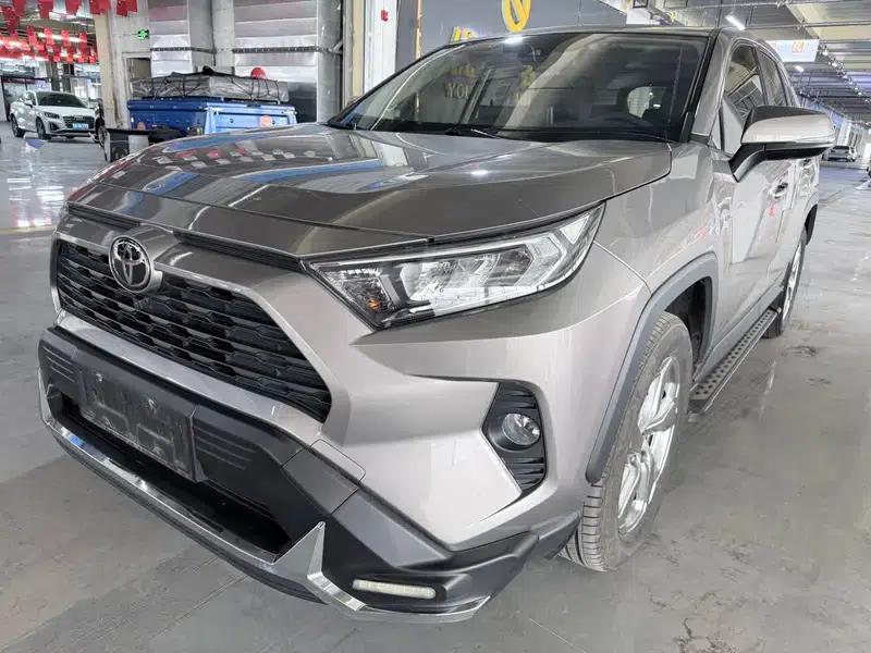 RAV4 2020 2.0L CVT 2WD Fashion Edition — миниатюра 1