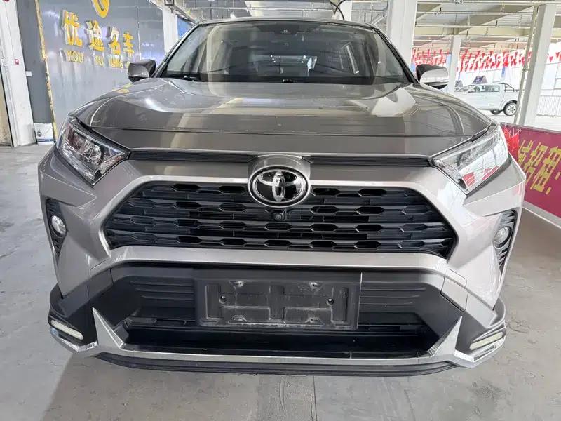 RAV4 2020 2.0L CVT 2WD Fashion Edition — миниатюра 2