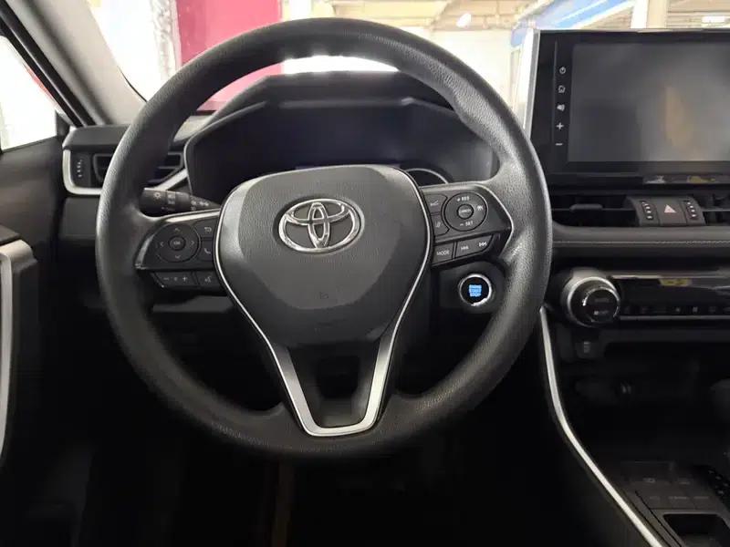 RAV4 2020 2.0L CVT 2WD Fashion Edition — миниатюра 17