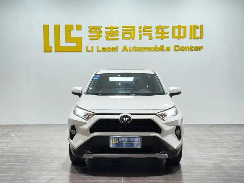 RAV4 2020 2.0L CVT 2WD Fashion Edition — миниатюра 2