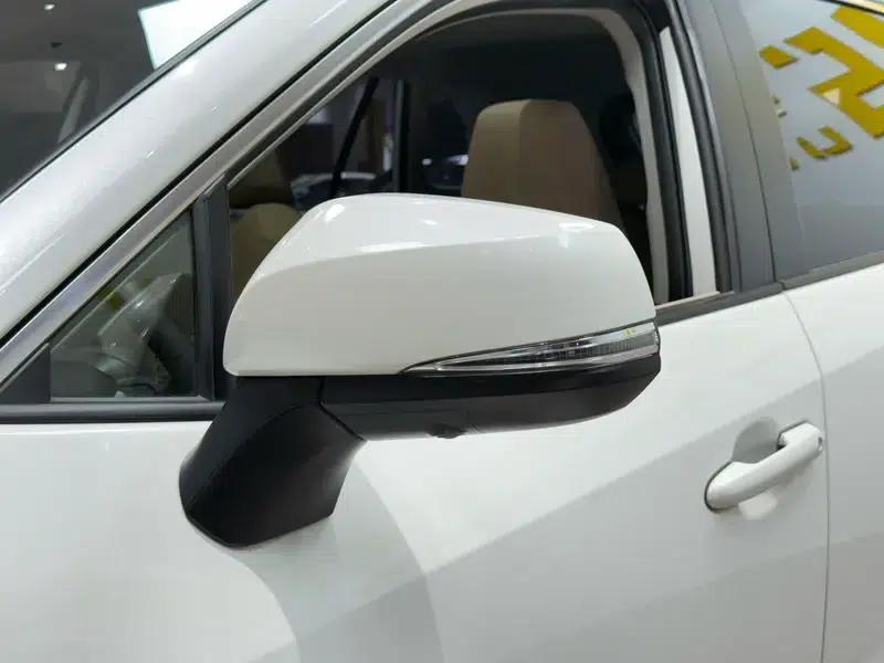 RAV4 2020 2.0L CVT 2WD Fashion Edition — миниатюра 11