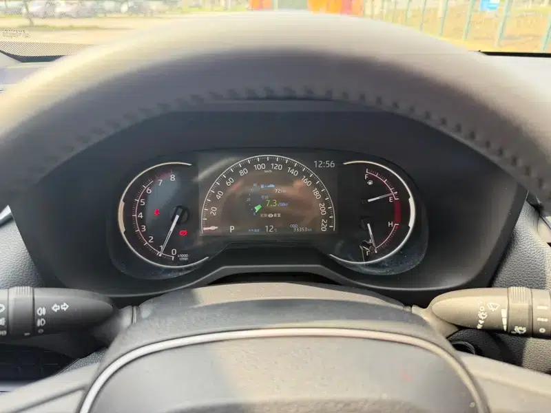 2022 RAV4 2.0L CVT 2WD Fashion Plus Edition — миниатюра 10