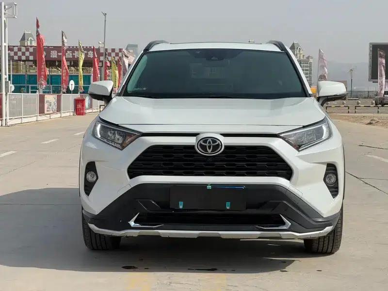 2021 RAV4 2.0L CVT 4WD Fashion Plus Edition — миниатюра 2