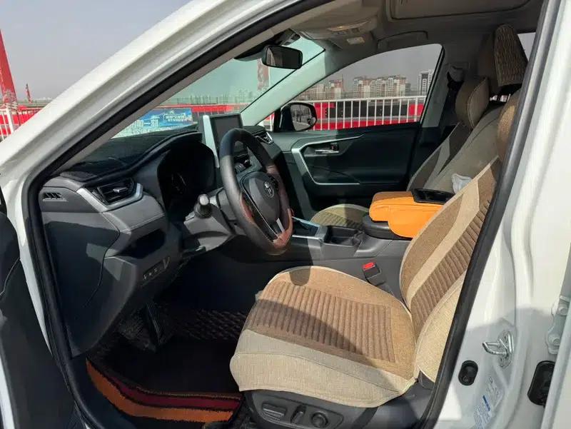 2021 RAV4 2.0L CVT 4WD Fashion Plus Edition — миниатюра 12