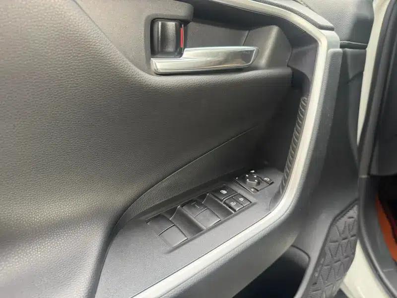2021 RAV4 2.0L CVT 4WD Fashion Plus Edition — миниатюра 14