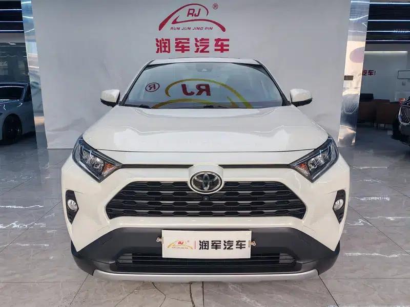 RAV4 2020 2.0L CVT 4WD Fashion Edition — миниатюра 2
