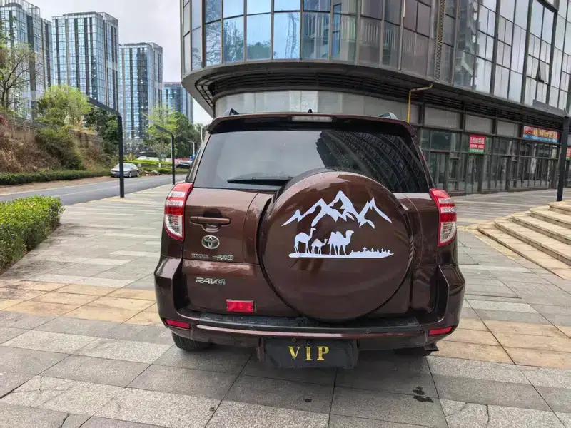 2011 RAV4 2.0L Automatic Classic Edition — миниатюра 5