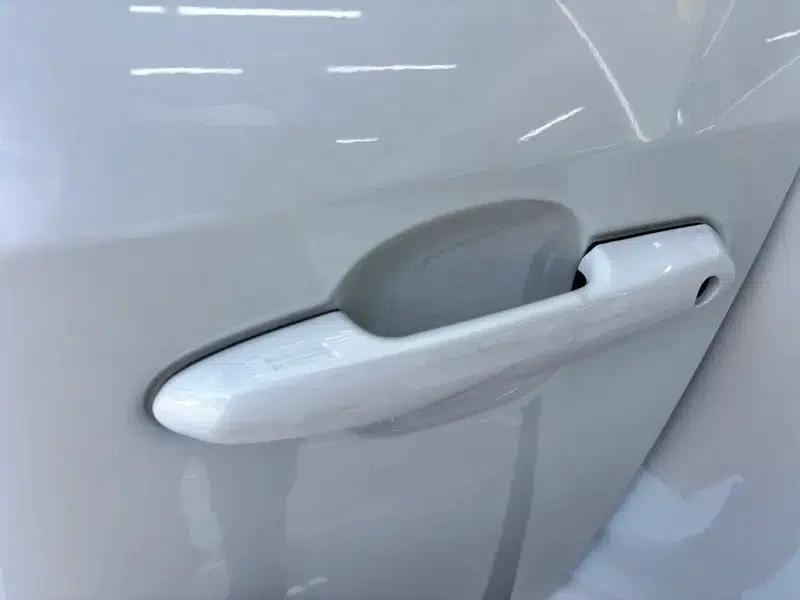 2023 RAV4 2.0L CVT 2WD Fashion Edition — миниатюра 16