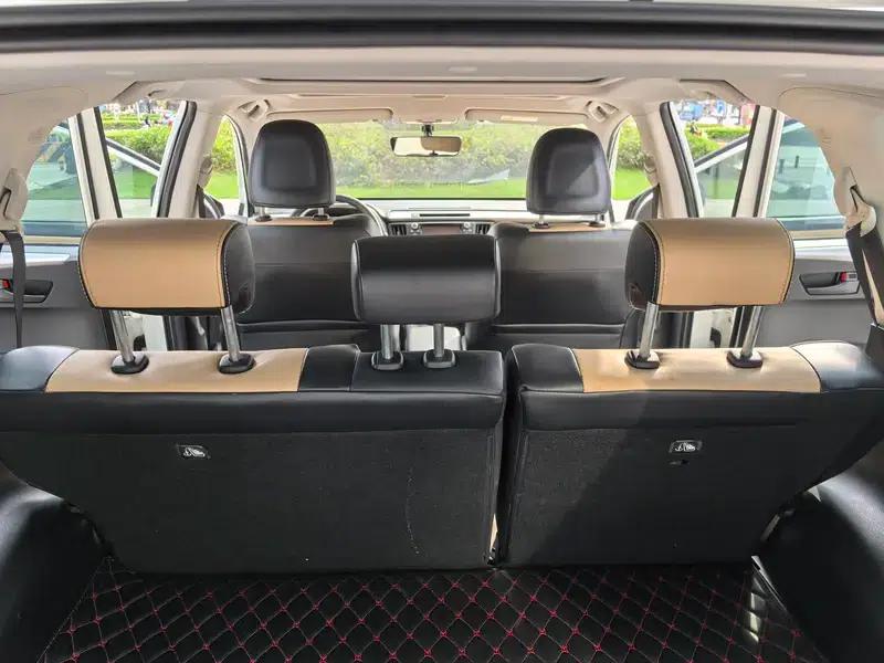 2016 RAV4 2.5L Automatic 4WD Elite Edition — миниатюра 25