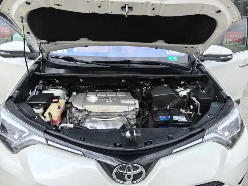 2016 RAV4 2.5L Automatic 4WD Elite Edition — миниатюра 9