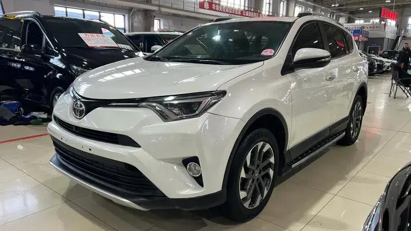2016 RAV4 2.5L Automatic 4WD Elite Edition — миниатюра 1
