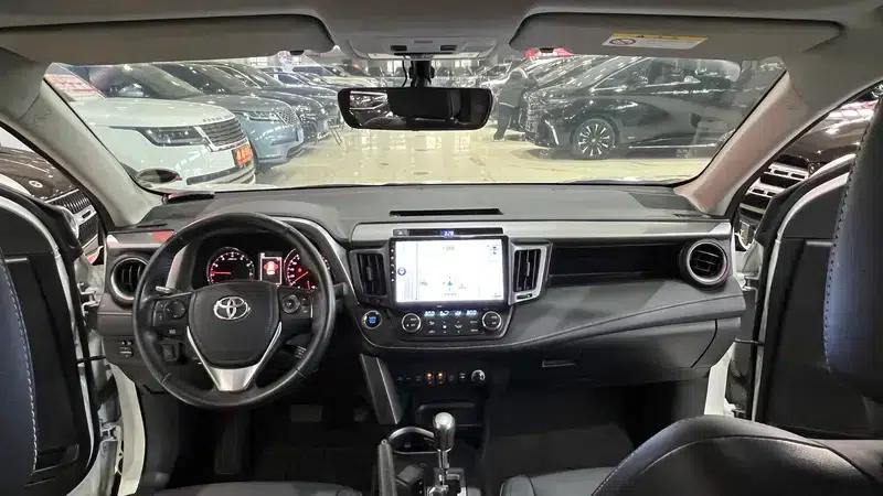 2016 RAV4 2.5L Automatic 4WD Elite Edition — миниатюра 11