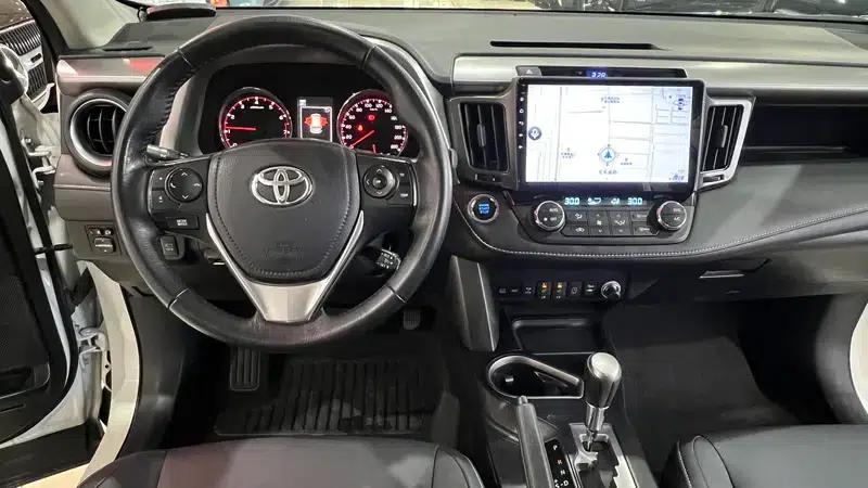 2016 RAV4 2.5L Automatic 4WD Elite Edition — миниатюра 14