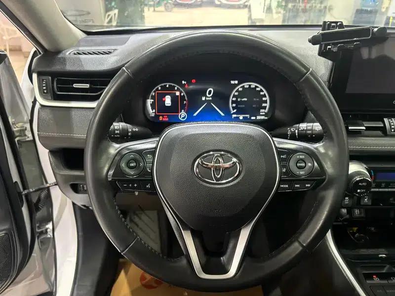 2023 RAV4 2.0L CVT 2WD Fashion Plus Edition — миниатюра 13