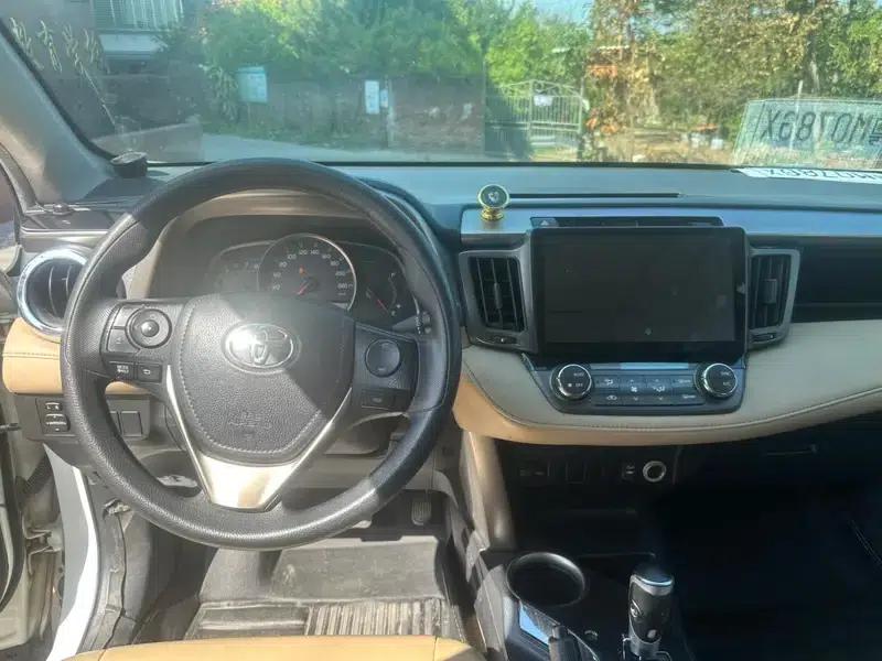 2016 RAV4 2.0L CVT 2WD Fashion Edition — миниатюра 7
