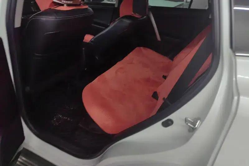 2018 RAV4 2.0L CVT 2WD Fashion X Edition — миниатюра 16