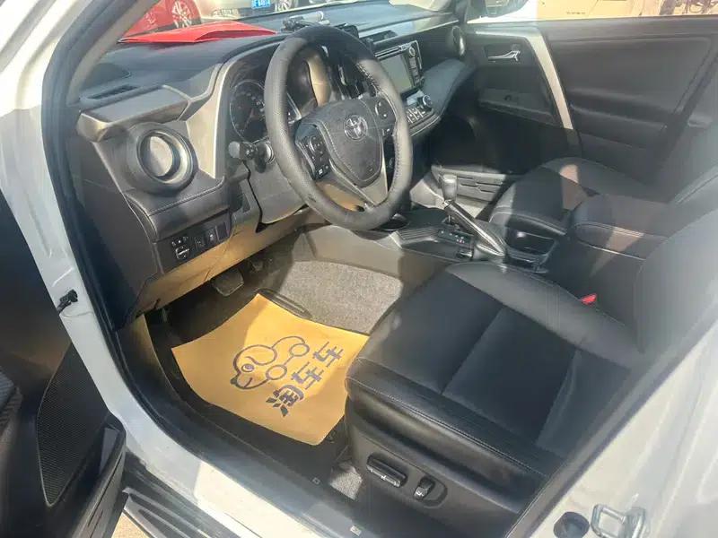 2013 RAV4 2.0L CVT 4WD Elite Edition — миниатюра 15