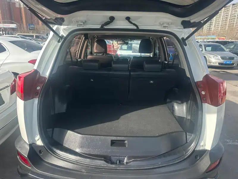 2013 RAV4 2.0L CVT 4WD Elite Edition — миниатюра 19