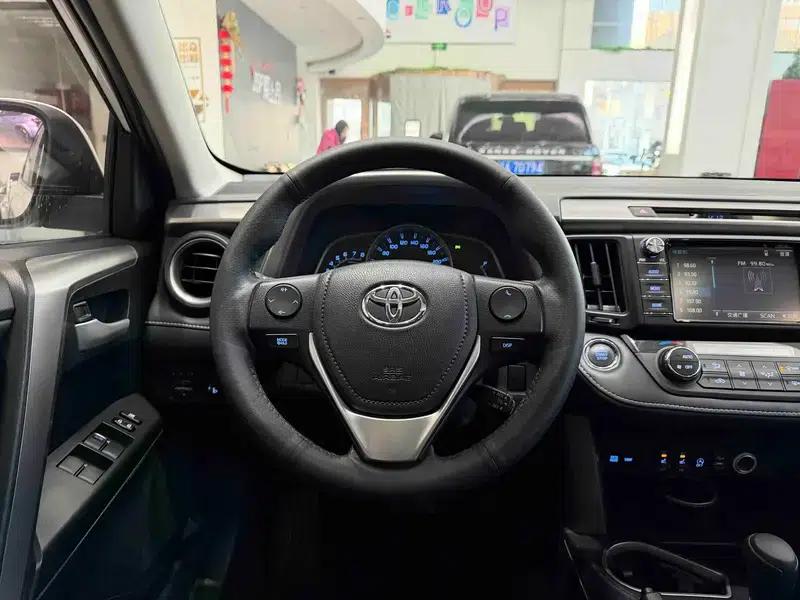 2016 RAV4 2.0L CVT 2WD Comfort Edition — миниатюра 13