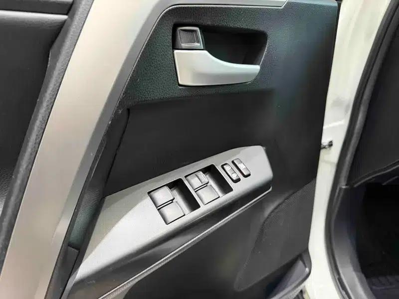 2016 RAV4 2.0L CVT 2WD Comfort Edition — миниатюра 17