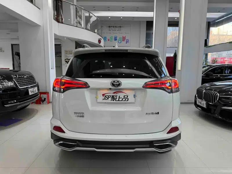 2016 RAV4 2.0L CVT 2WD Comfort Edition — миниатюра 5