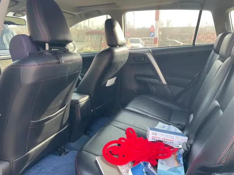 2018 RAV4 2.0L CVT 2WD Fashion X Edition — миниатюра 11