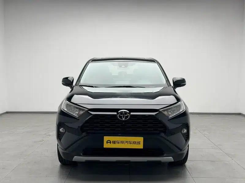 RAV4 2020 2.0L CVT 2WD Fashion Edition — миниатюра 2