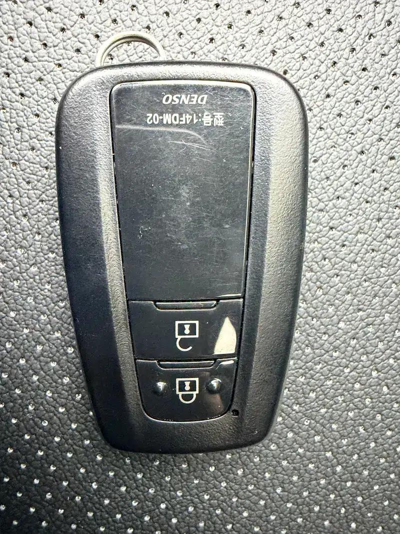 RAV4 2020 2.0L CVT 2WD Fashion Edition — миниатюра 11