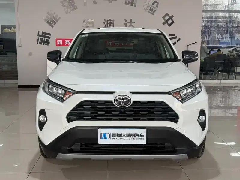 RAV4 2020 2.0L CVT 2WD Fashion Edition — миниатюра 2