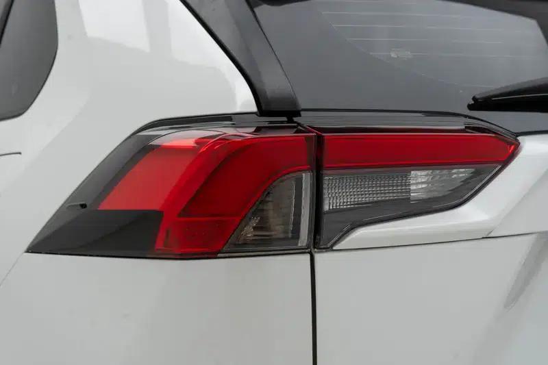 2021 RAV4 2.0L CVT 2WD Fashion Plus Edition — миниатюра 13
