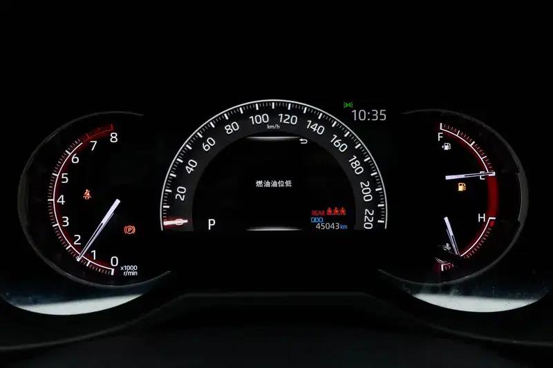 2021 RAV4 2.0L CVT 2WD Fashion Plus Edition — миниатюра 15
