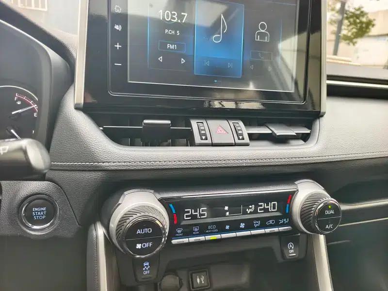 RAV4 2020 2.0L CVT 2WD Fashion Edition — миниатюра 12