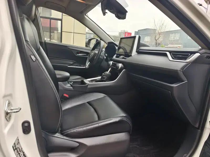 RAV4 2020 2.0L CVT 2WD Fashion Edition — миниатюра 26