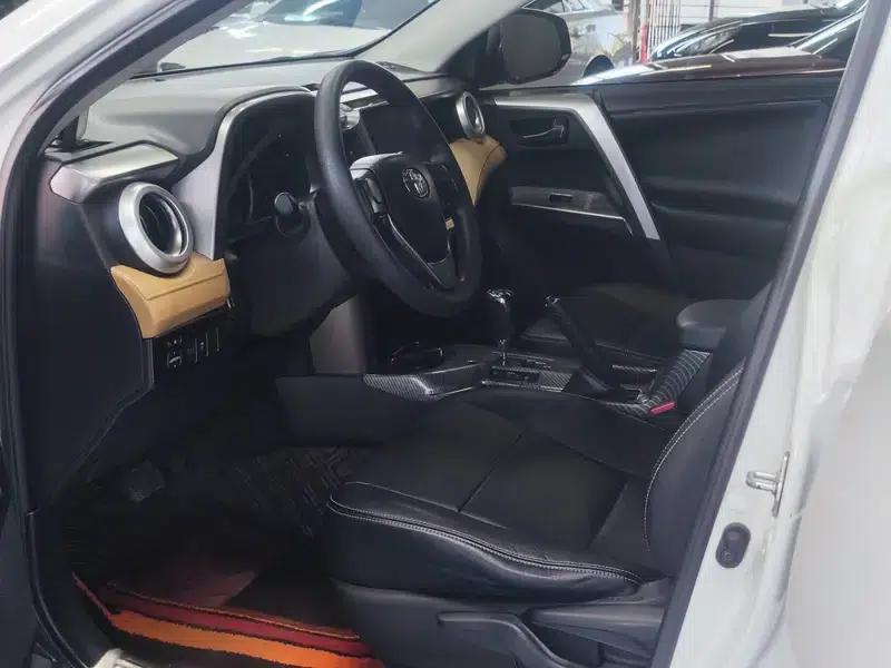RAV4 2019 2.0L CVT 2WD Urban Edition (China VI Emission Standard) — миниатюра 19