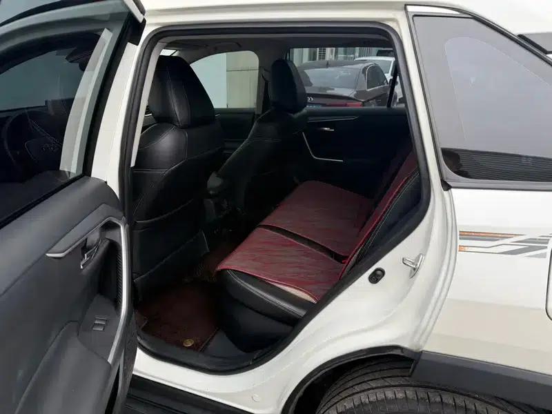2021 Toyota RAV4 Hybrid 2.5L CVT 2WD Elite Edition — миниатюра 9