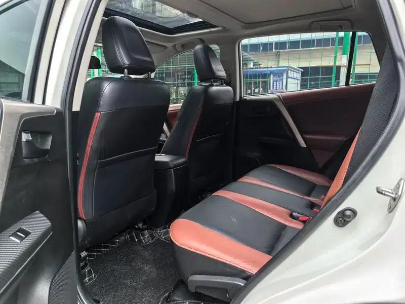 2013 RAV4 2.5L Automatic 4WD Elite Edition — миниатюра 11