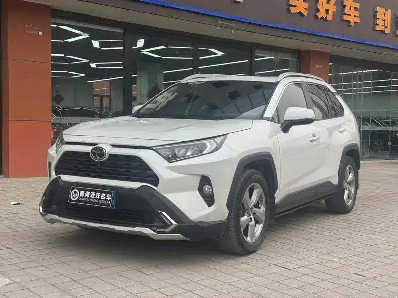 2021 RAV4 2.0L CVT 4WD Fashion Plus Edition — миниатюра 1