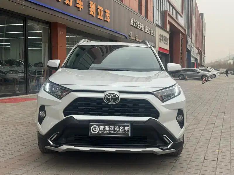 2021 RAV4 2.0L CVT 4WD Fashion Plus Edition — миниатюра 2