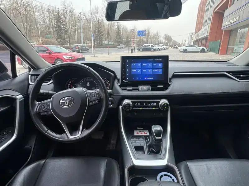 2021 RAV4 2.0L CVT 4WD Fashion Plus Edition — миниатюра 12