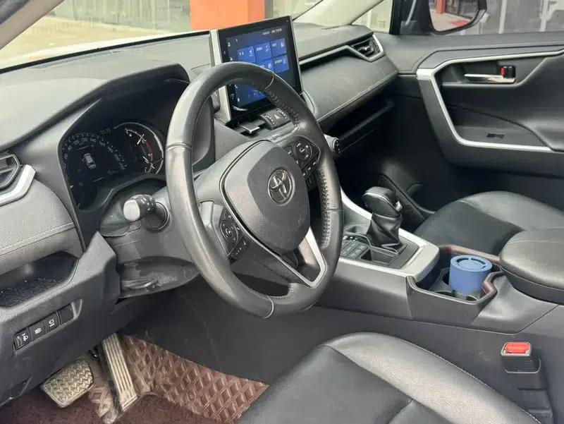 2021 RAV4 2.0L CVT 4WD Fashion Plus Edition — миниатюра 14