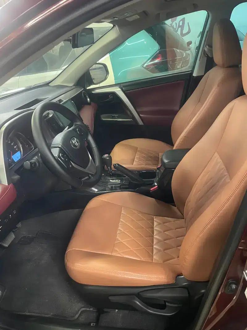 2016 RAV4 2.0L CVT 2WD Urban Edition — миниатюра 10