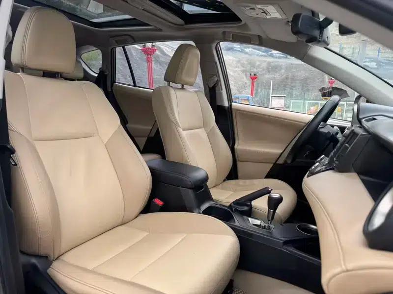 2013 RAV4 2.5L Automatic 4WD Luxury Edition — миниатюра 13