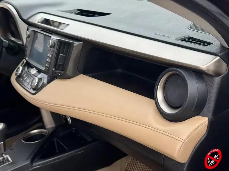 2013 RAV4 2.5L Automatic 4WD Luxury Edition — миниатюра 9
