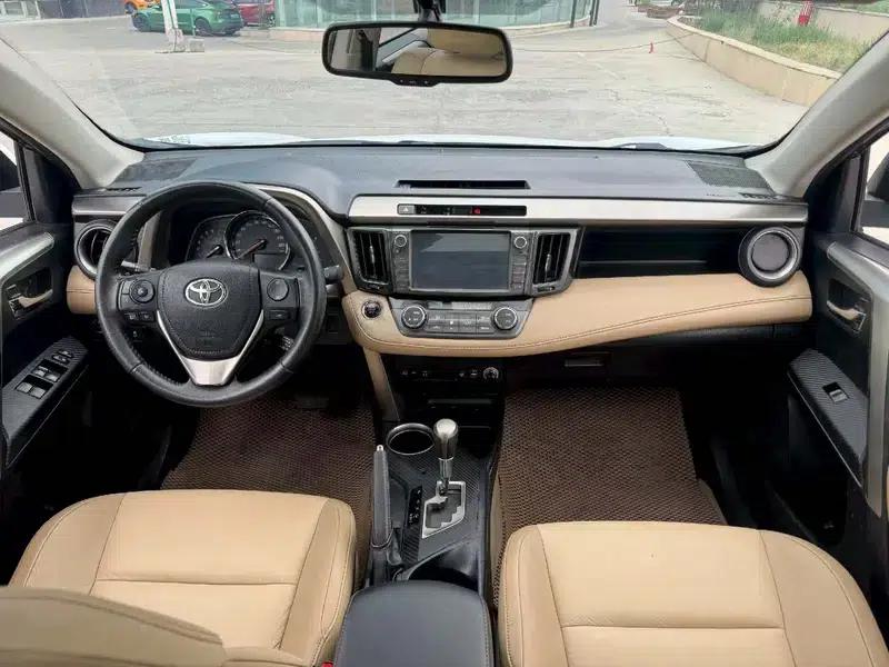 2013 RAV4 2.5L Automatic 4WD Luxury Edition — миниатюра 10