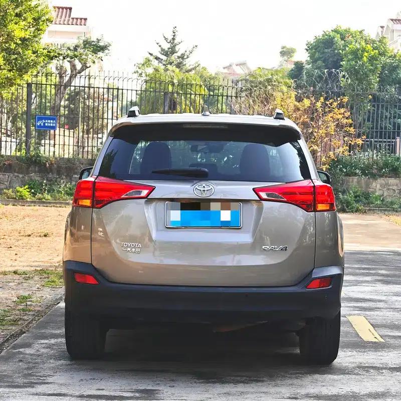 2016 RAV4 2.0L CVT 2WD Fashion Edition — миниатюра 5