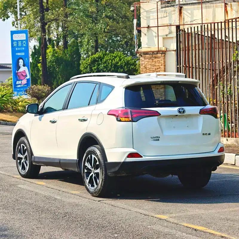 RAV4 2019 2.0L CVT 2WD Fashion Edition (China VI Emission Standard) — миниатюра 4