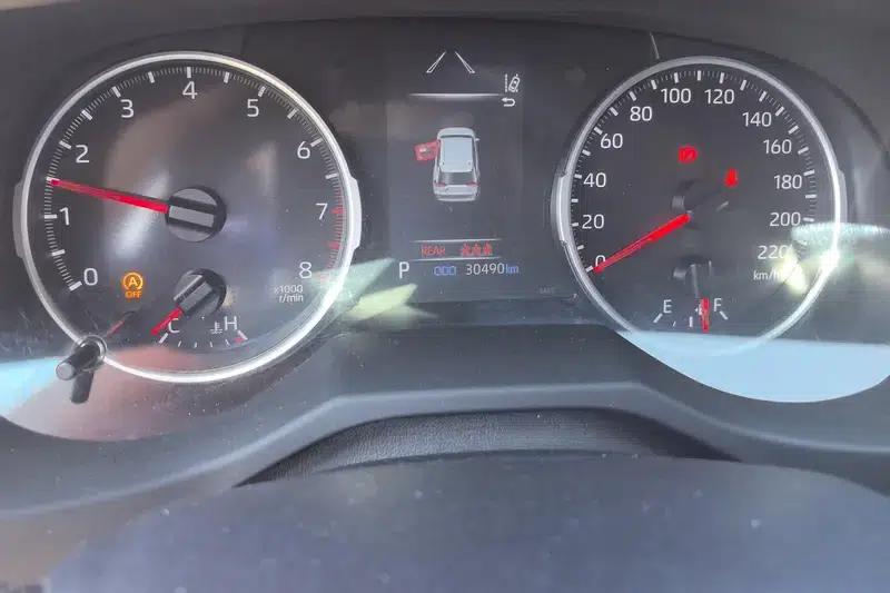 2023 RAV4 2.0L CVT 2WD Urban Edition — миниатюра 13
